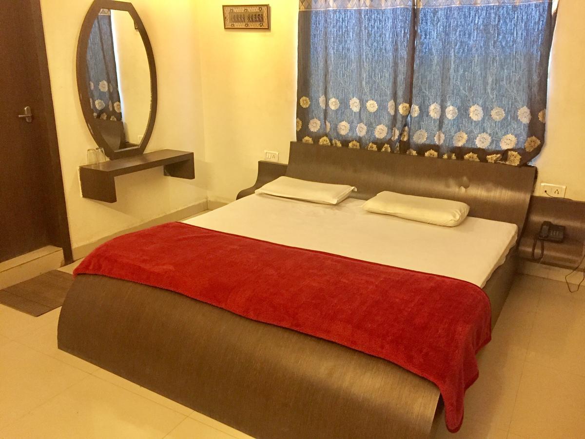 Hotel Shiva Sehore Luaran gambar