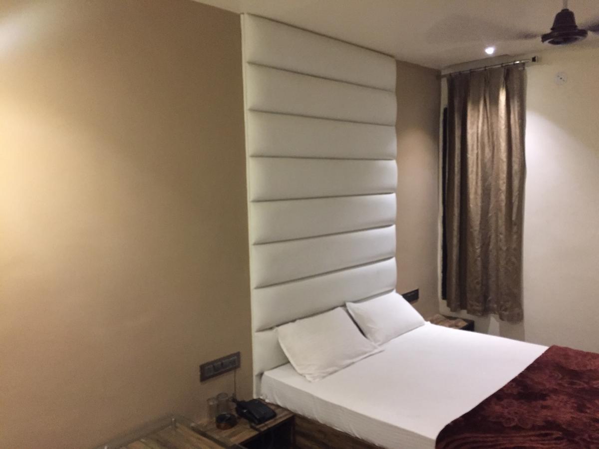 Hotel Shiva Sehore Luaran gambar