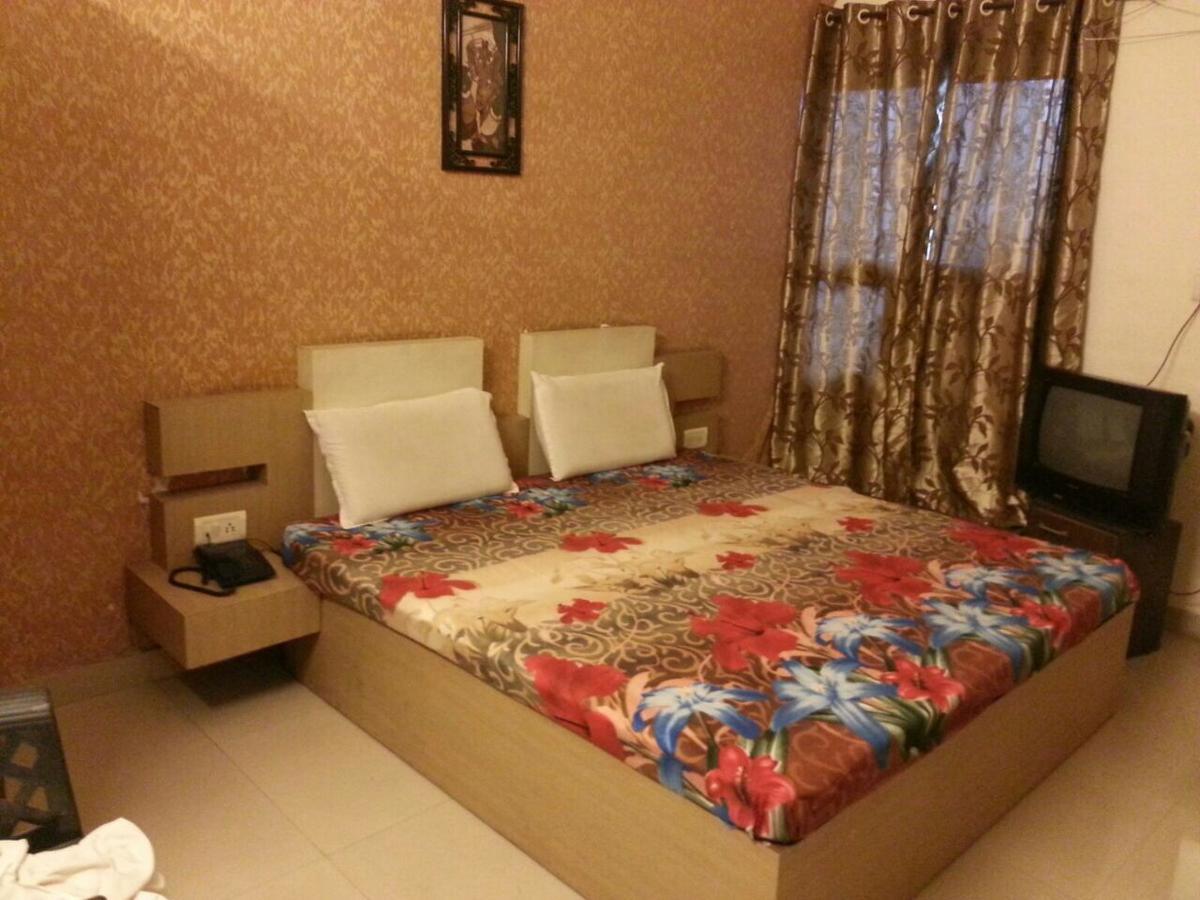 Hotel Shiva Sehore Luaran gambar